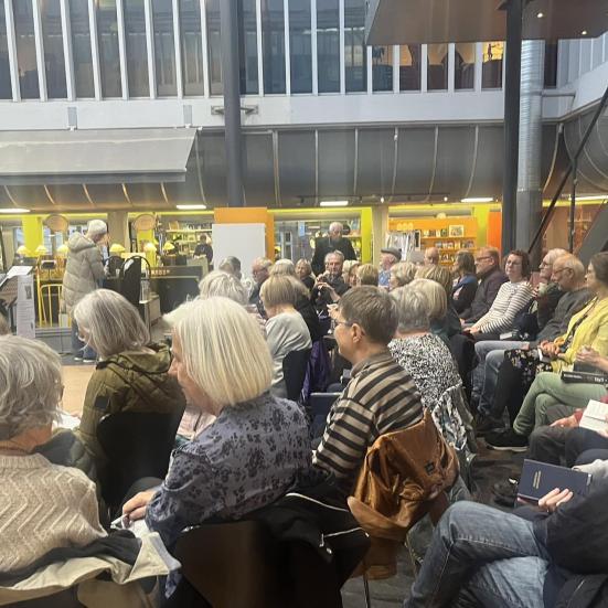 Eftermiddagssang publikum
