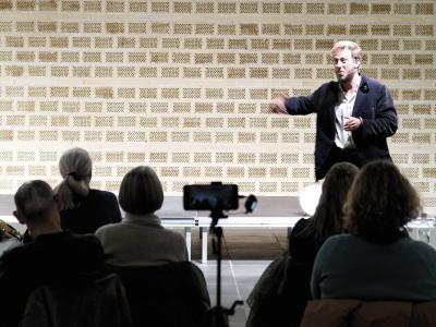 Jakob Lovas i Kulturhusets sal