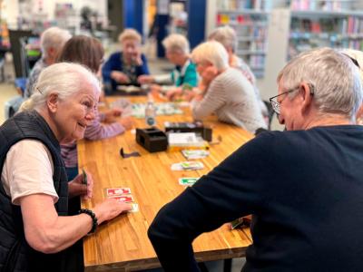 Brætspilscafe for seniorer på Kristrup Bibliotek